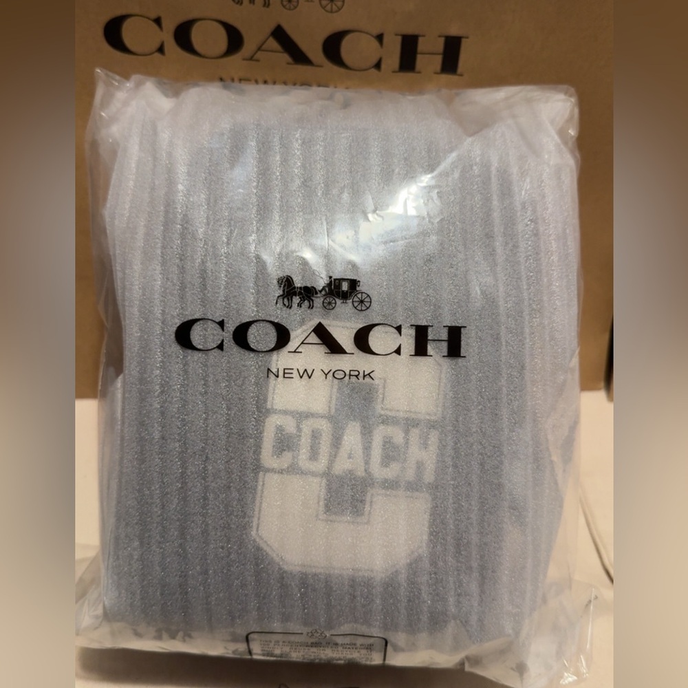 Coach Sling pack with Varsity Graphic - Picture 7 of 11